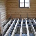 Výstavba kanalizace v dřevěném domě Instalace vnitřního kanalizace v dřevěném domě